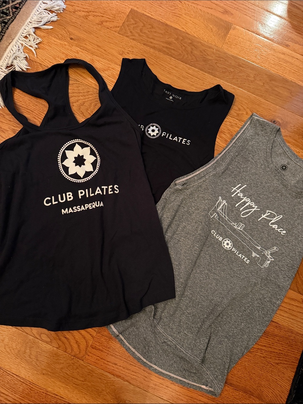 3 club Pilates tanks